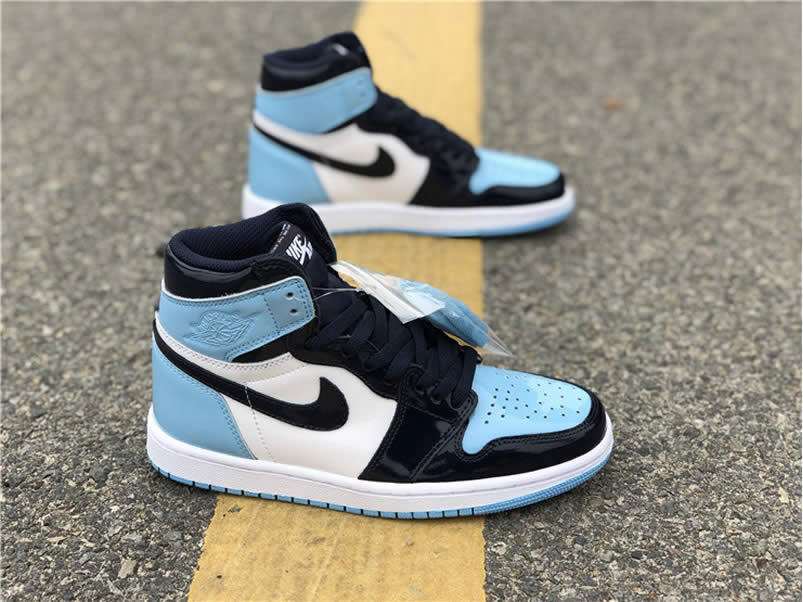 Air Jordan 1 Retro High OG 'UNC Patent Leather' 2019 CD0461-401 Pics