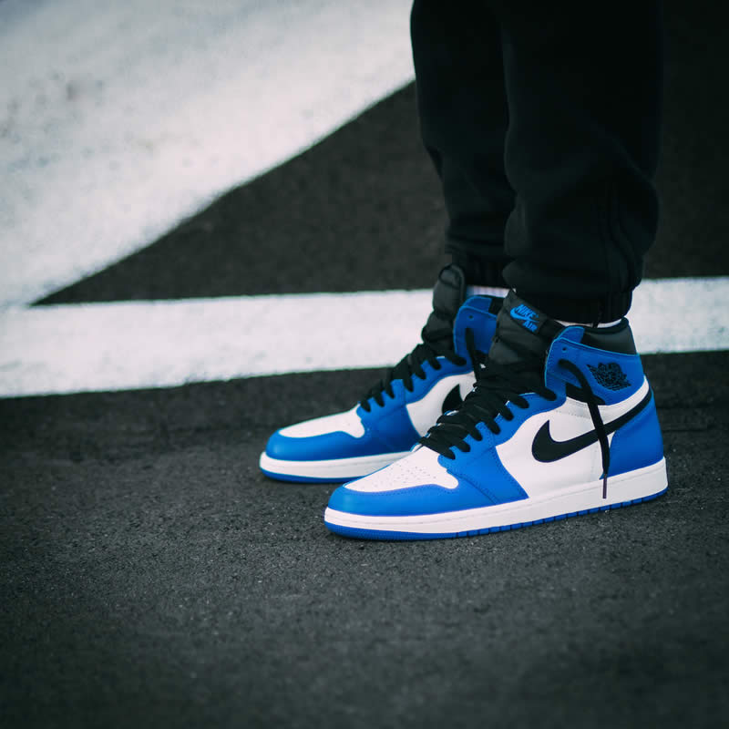 air jordan 1 retro og game royal blue womens gs shoes 575441 403 on feet