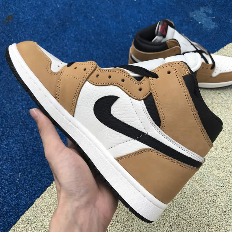 Air Jordan 1 'Rookie Of The Year' Pics 555088-700