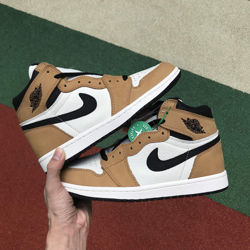 Air Jordan 1 'Rookie Of The Year' Pics 555088-700