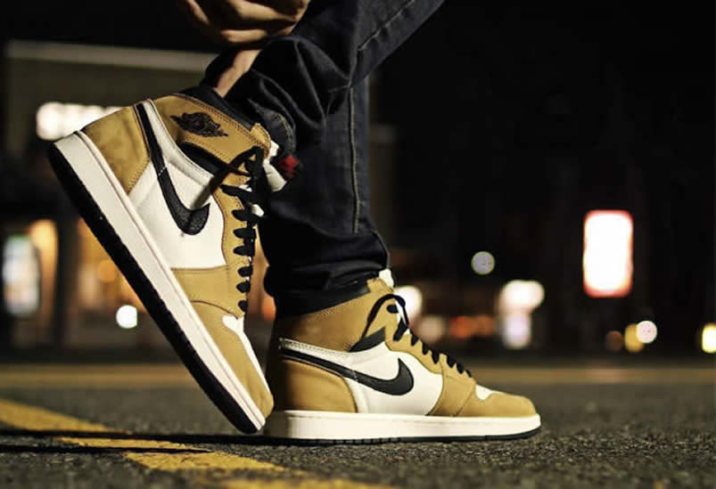 Air Jordan 1 'Rookie Of The Year' On Feet 555088-700