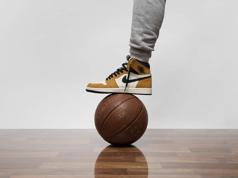 Air Jordan 1 'Rookie Of The Year' On Feet 555088-700