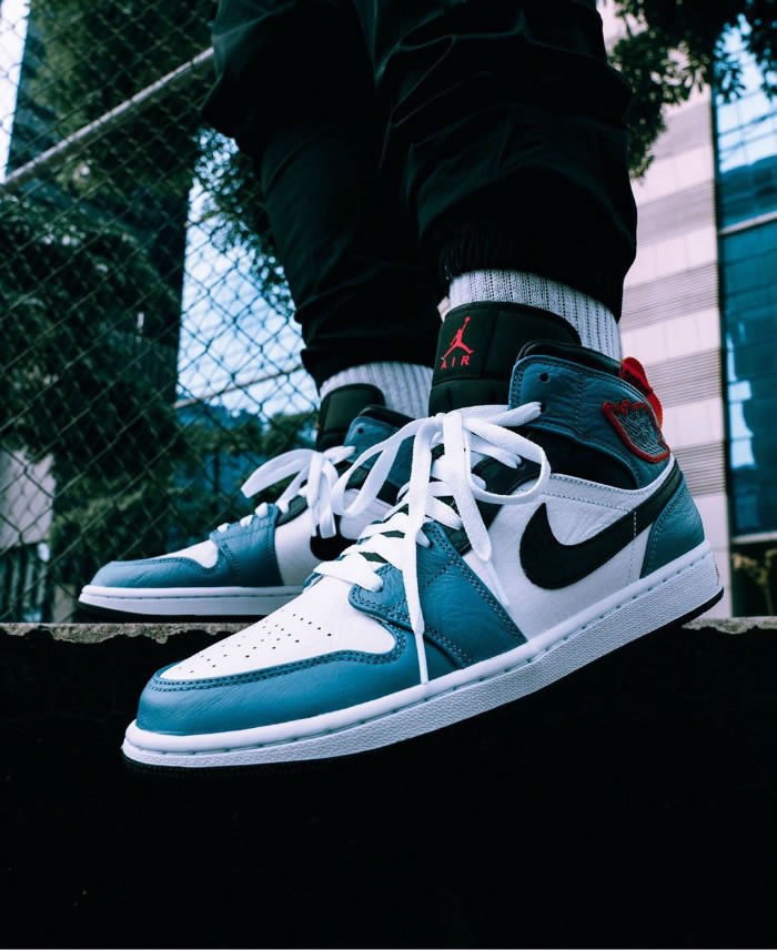 Facetasm Air Jordan 1 Mid Fearless Aj1 On Feet Release Date Cu2802 100 (1) - newkick.vip