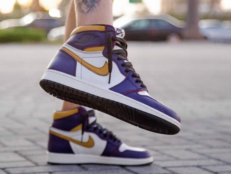 Nike Sb Air Jordan 1 Lakers Chicago Court Purple On Feet Cd6578 507 (1) - newkick.vip