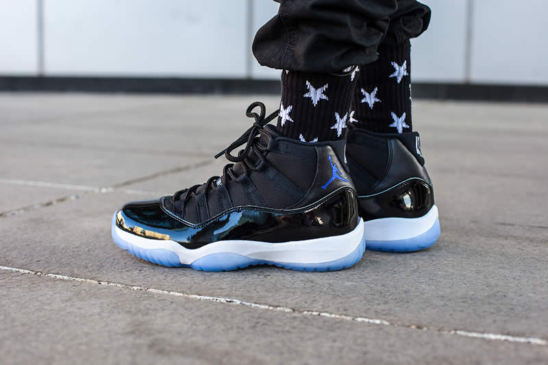 air jordan 11 retro space jam on feet black 378037-003