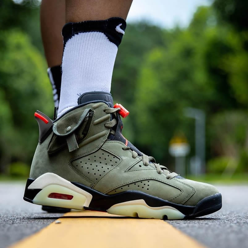 Travis Scott Air Jordan 6 Medium Olive Cactus Jack On Feet For Sale Cn1084 200 (4) - newkick.vip