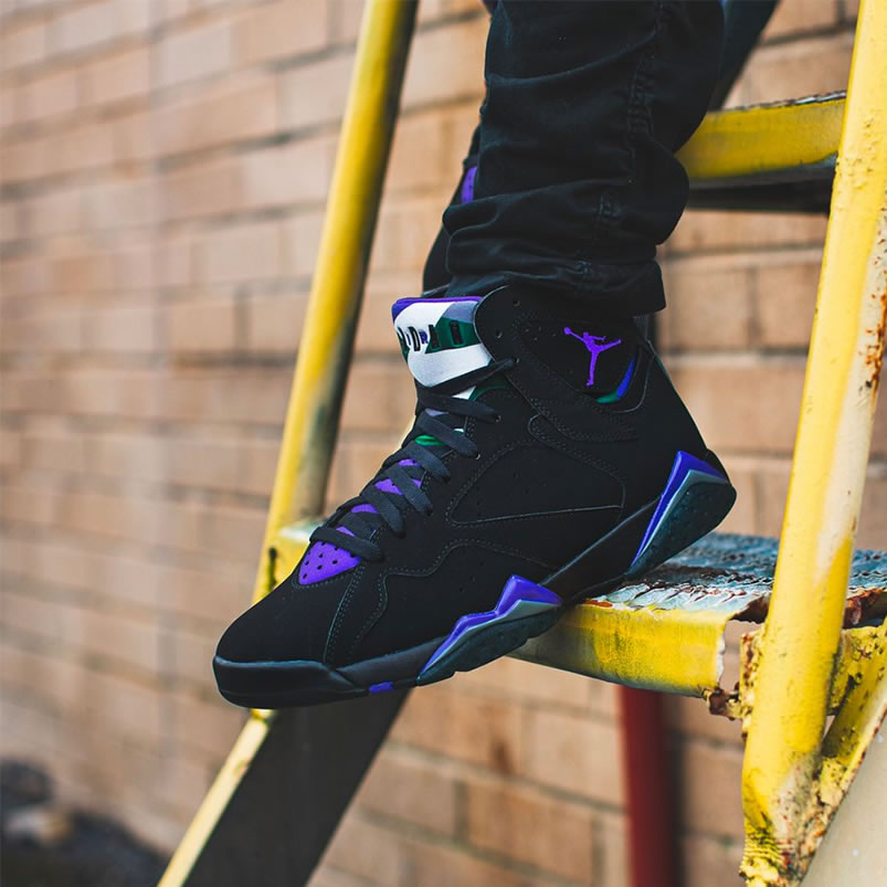 Air Jordan Retro 7 Ray Allen On Foot Pe Black And Purple 304775 053 (1) - newkick.vip