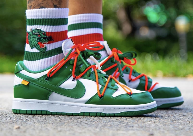 Off White Nike Dunk Low Pine Green On Feet Release Date Ct0856 100 (3) - newkick.vip