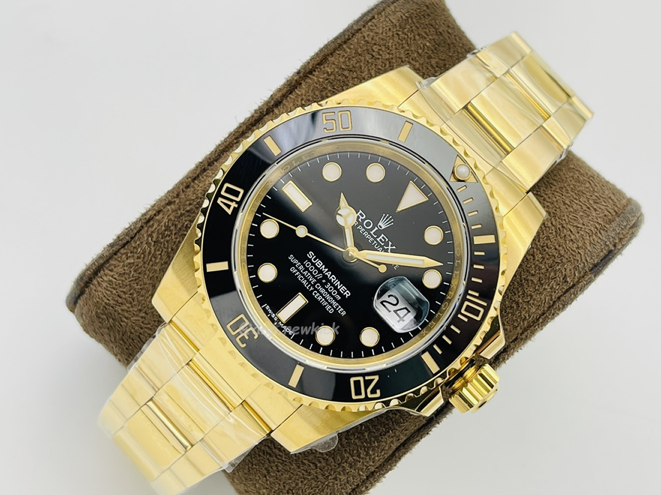 Rolex Submariner Royal Blue Hulk Black 126618lb (24) - newkick.vip