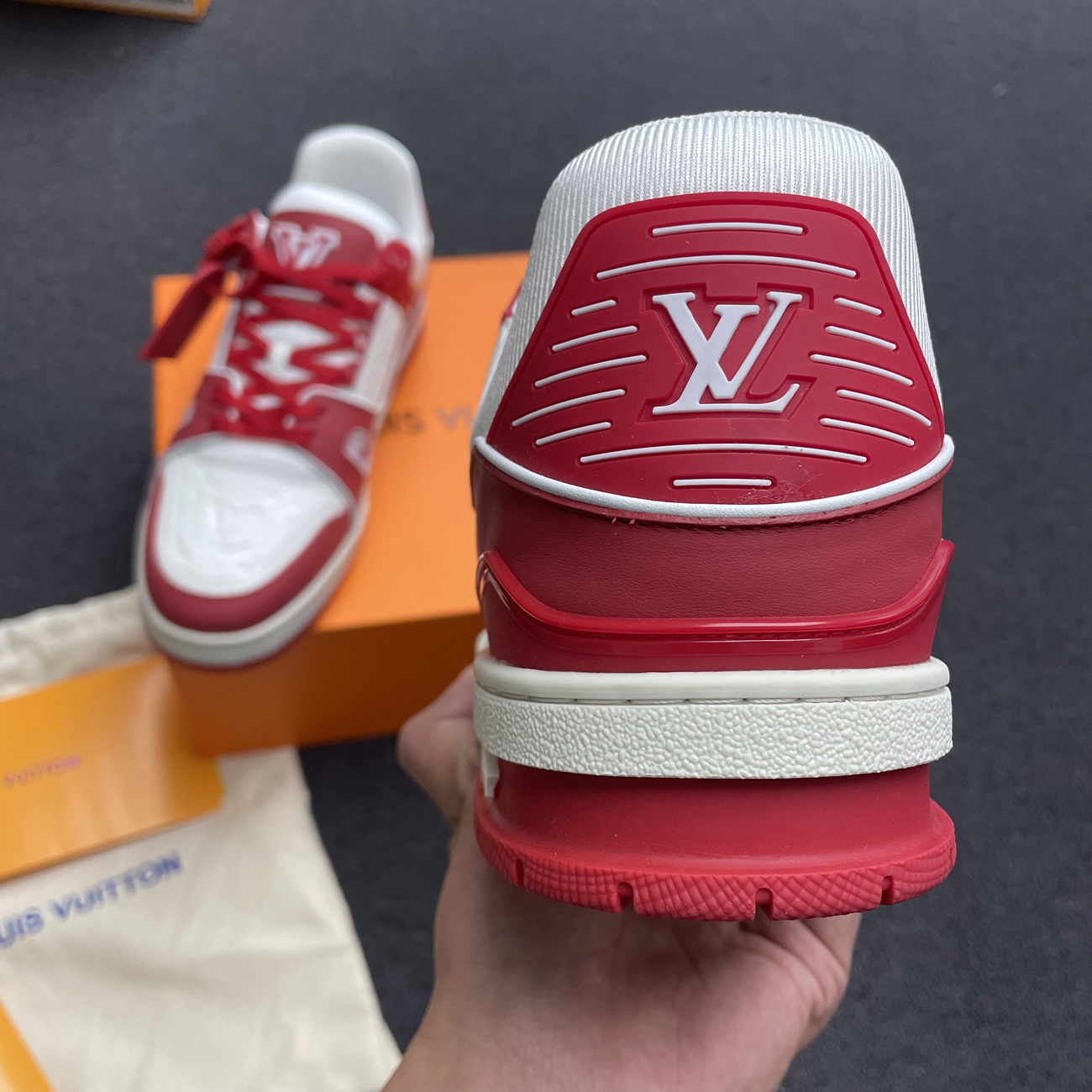 Louis Vuitton Trainer Red White 1a8pk6 (6) - newkick.vip