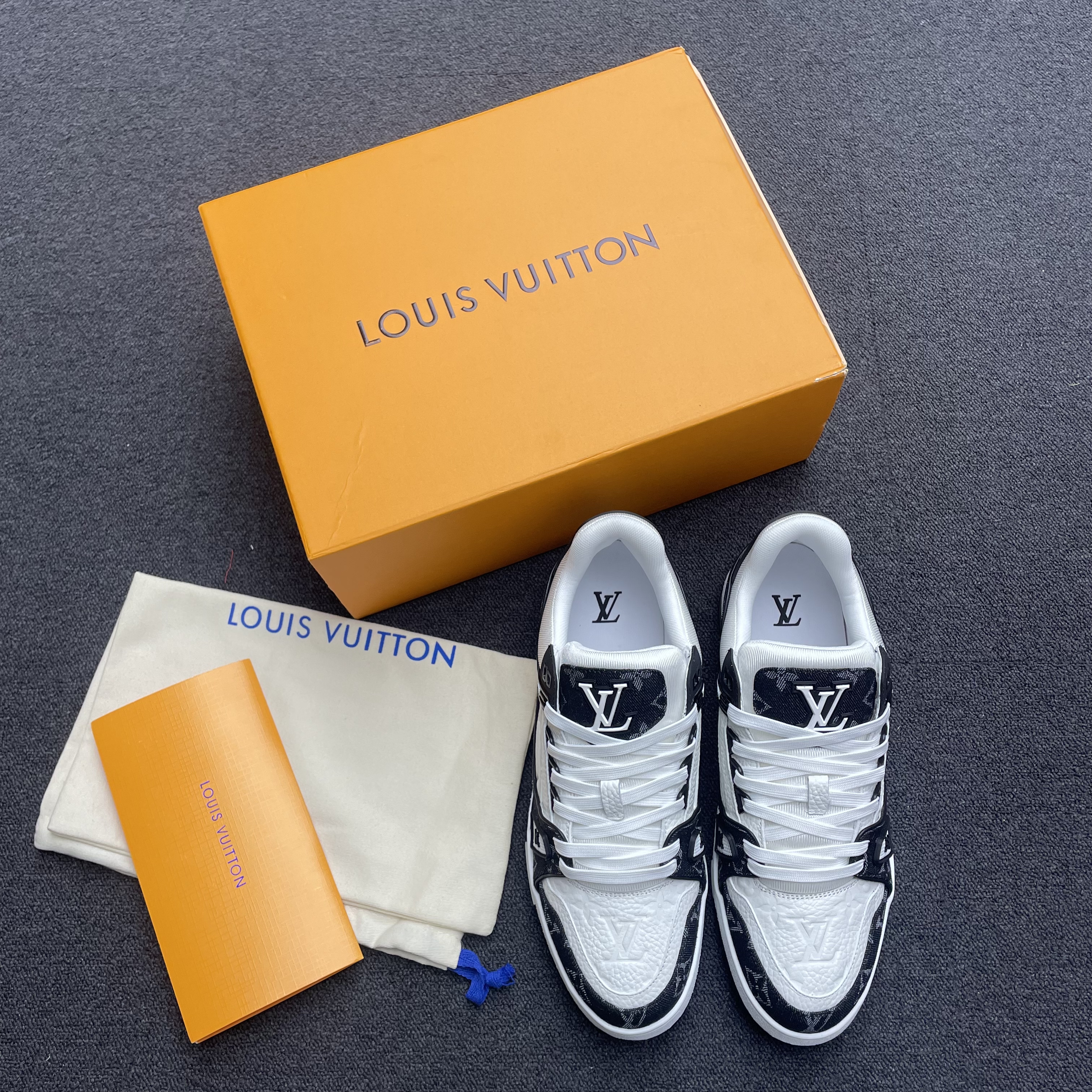 Louis Vuitton Lv Trainer White Black White 1a9jgb (6) - newkick.vip