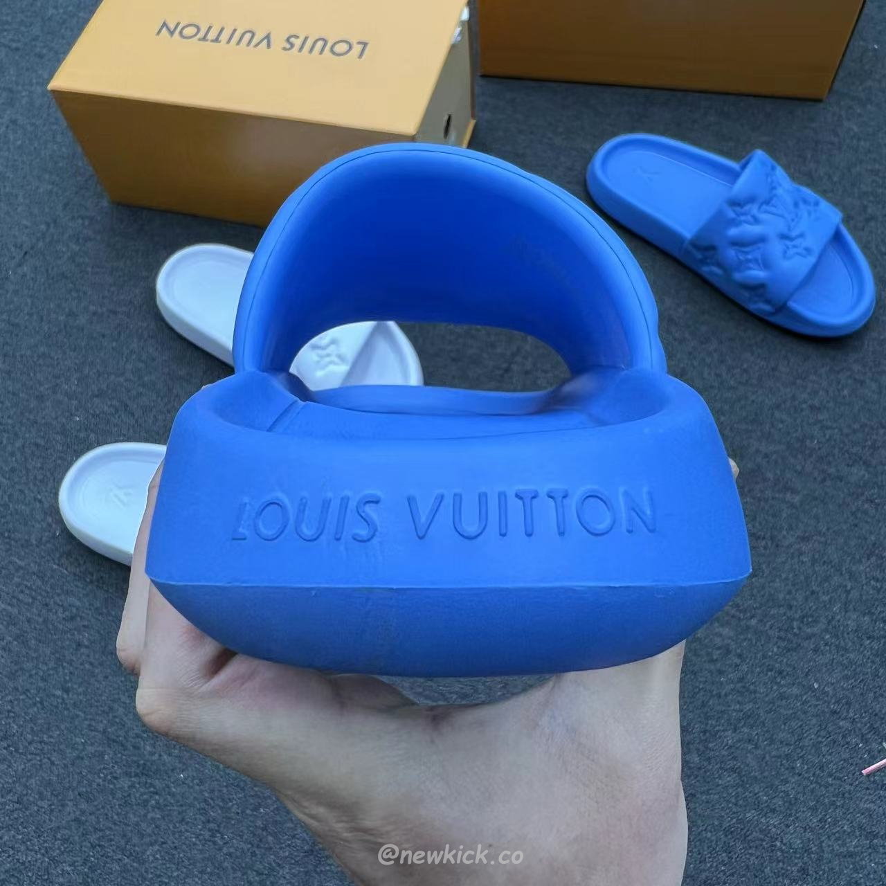 Louis Vuitton Waterfront White Blue 1a9zm5 (11) - newkick.vip