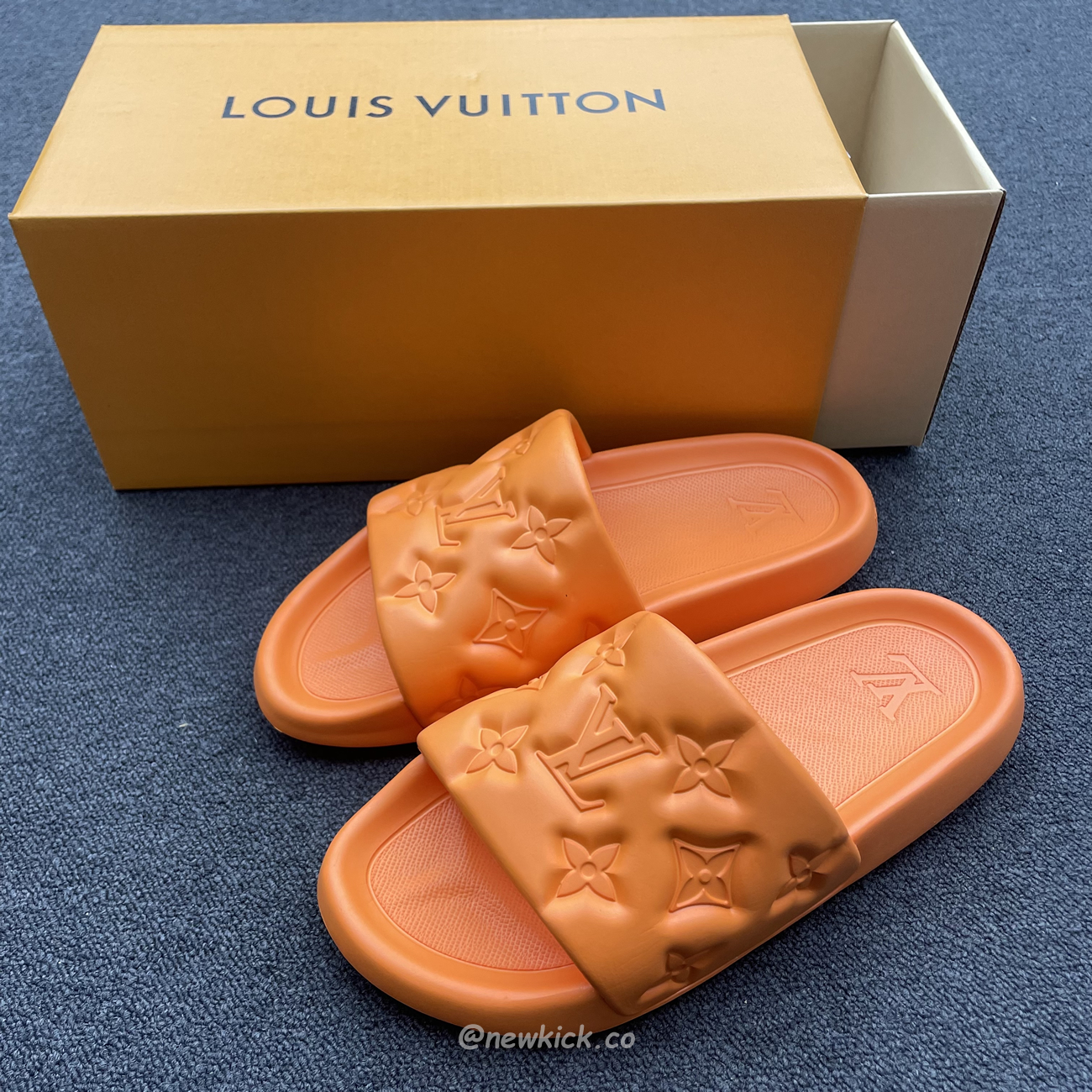 Louis Vuitton Waterfront White Blue 1a9zm5 (42) - newkick.vip