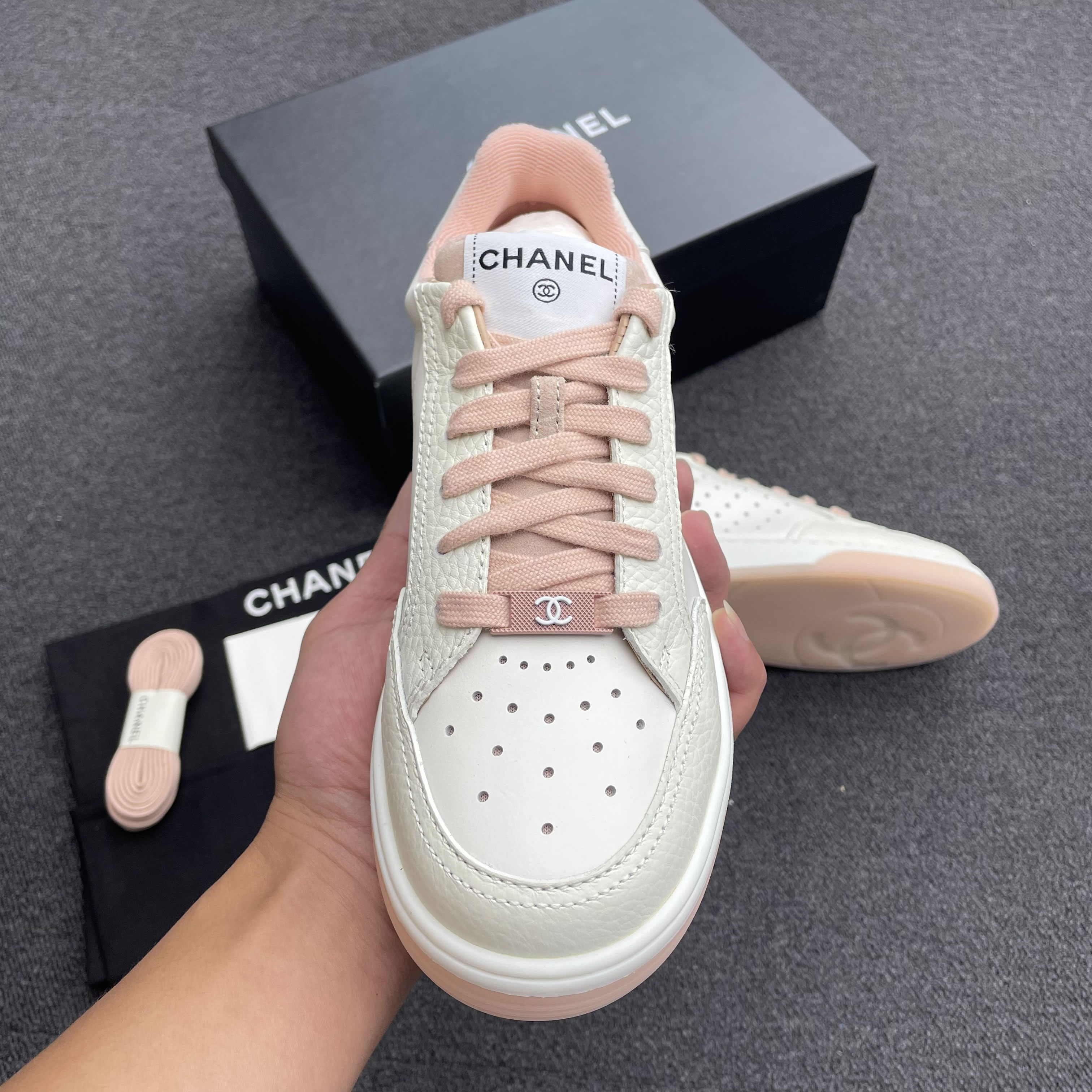 Chanel 22p Trainer White Black Burgundy Light Pink Blue (16) - newkick.vip