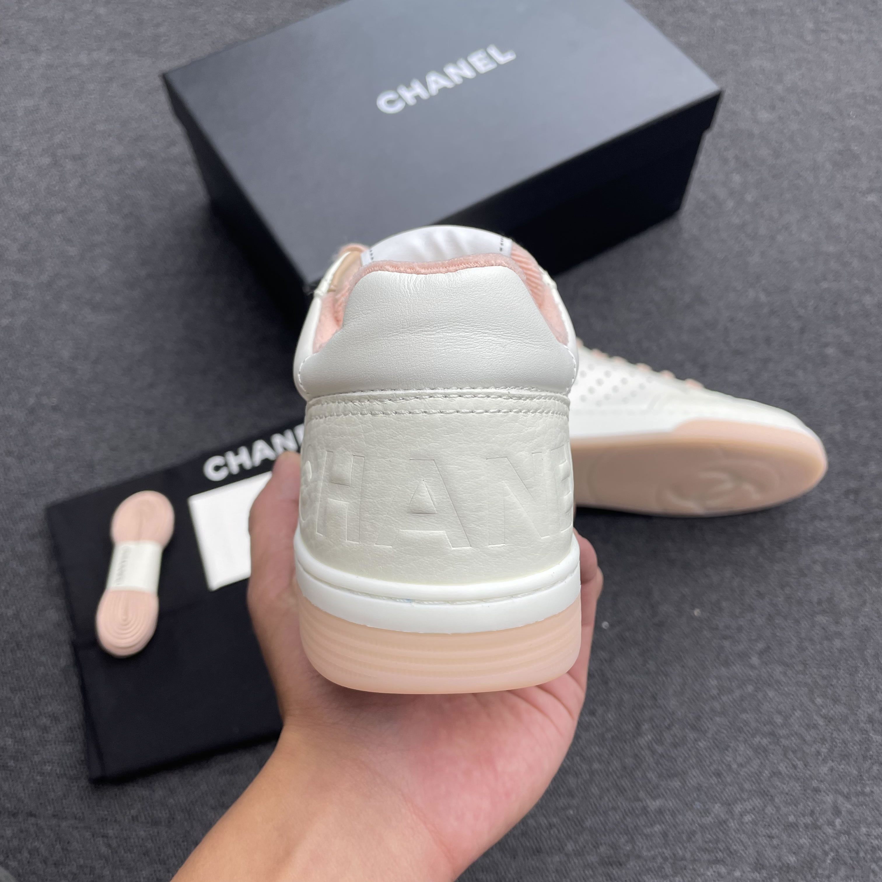 Chanel 22p Trainer White Black Burgundy Light Pink Blue (17) - newkick.vip