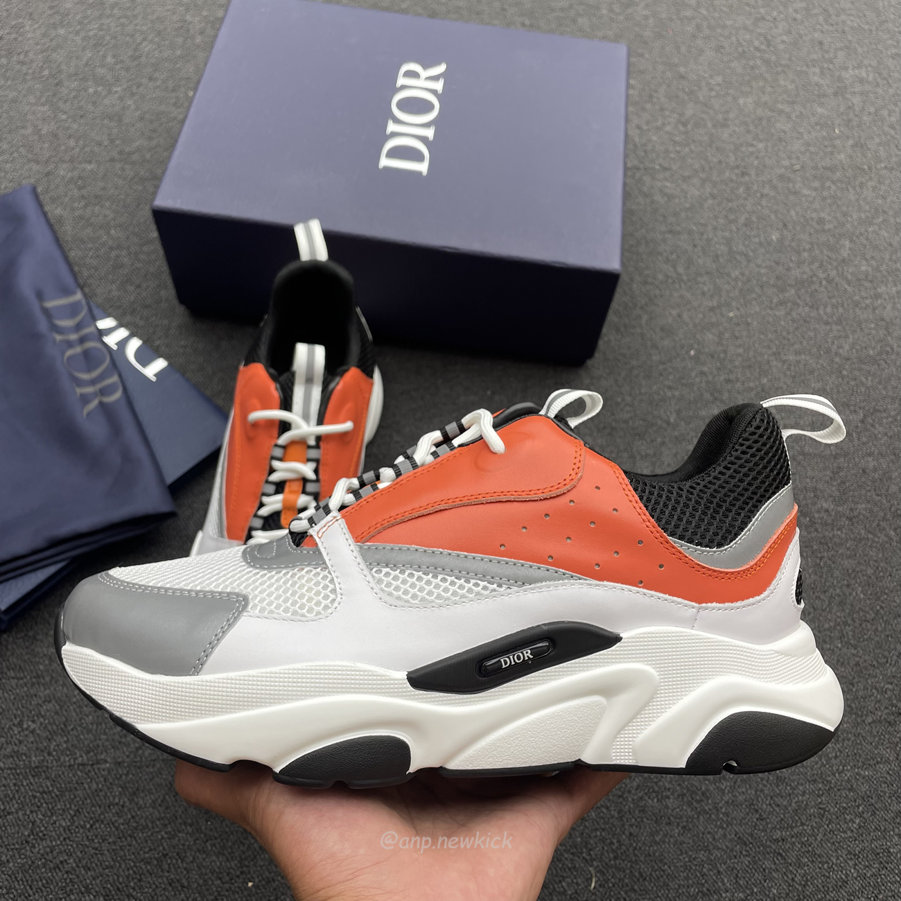 Dior B22 Orange White 3sn231yxx H369 (5) - newkick.vip