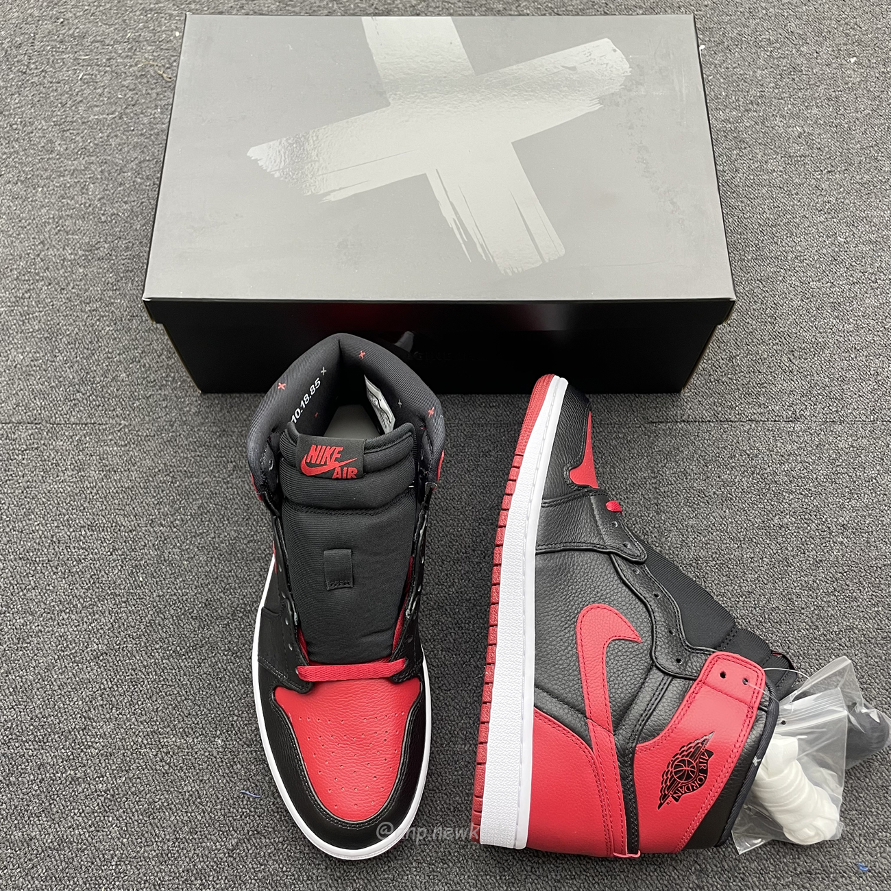 Air Jordan 1 Retro Banned B Grade 2011 432001 001 (8) - newkick.vip