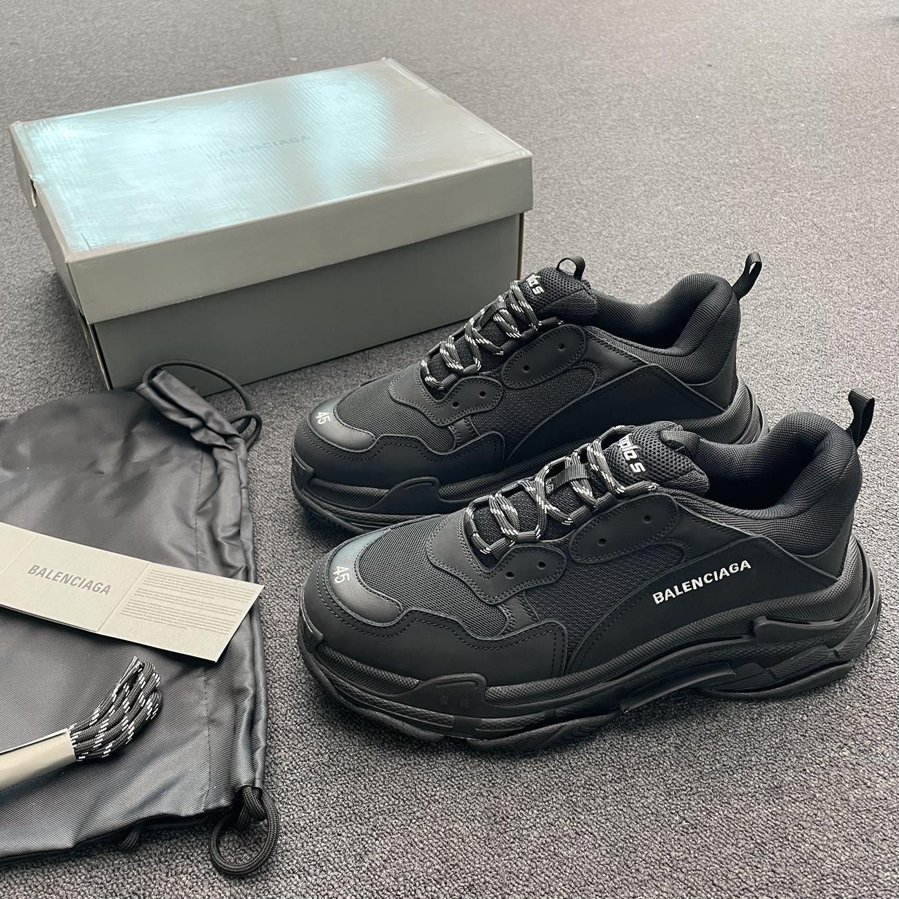 Balenciaga Triple S Black W 541624w09011000 (3) - newkick.vip