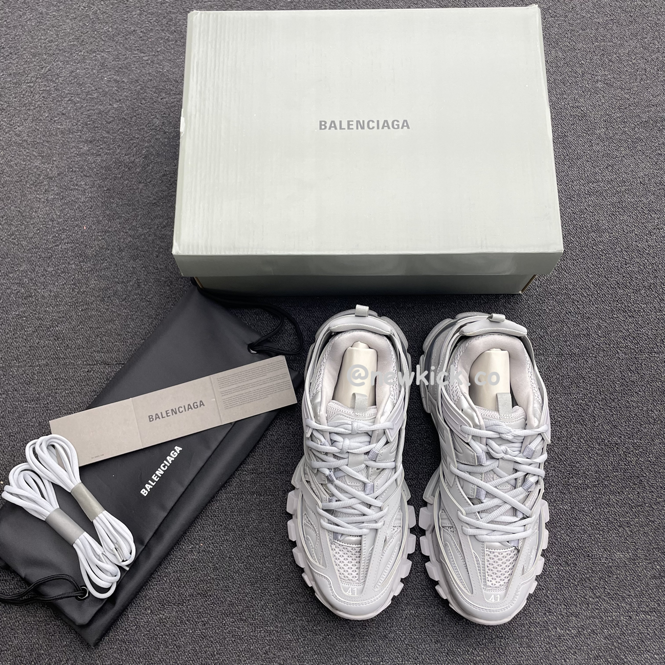 Balenciaga Track Light Grey W 542436w2la11203 (6) - newkick.vip