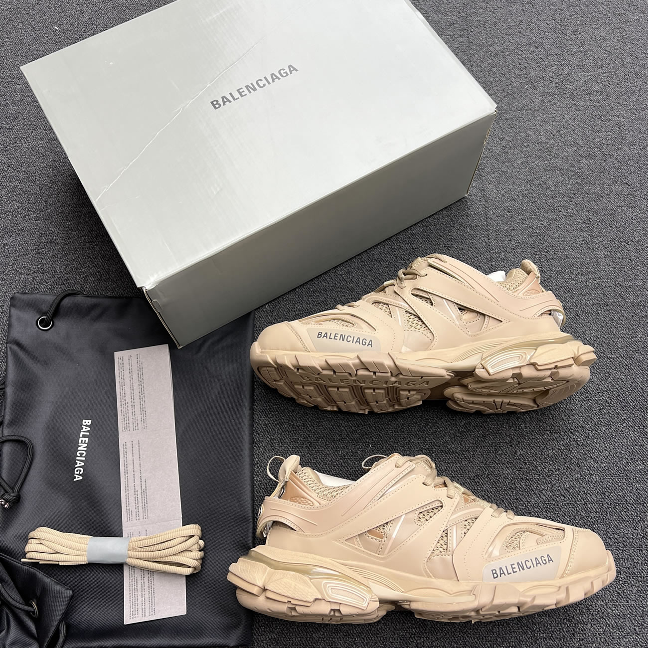 Balenciaga Track Beige W 542436w2la19870 (3) - newkick.vip