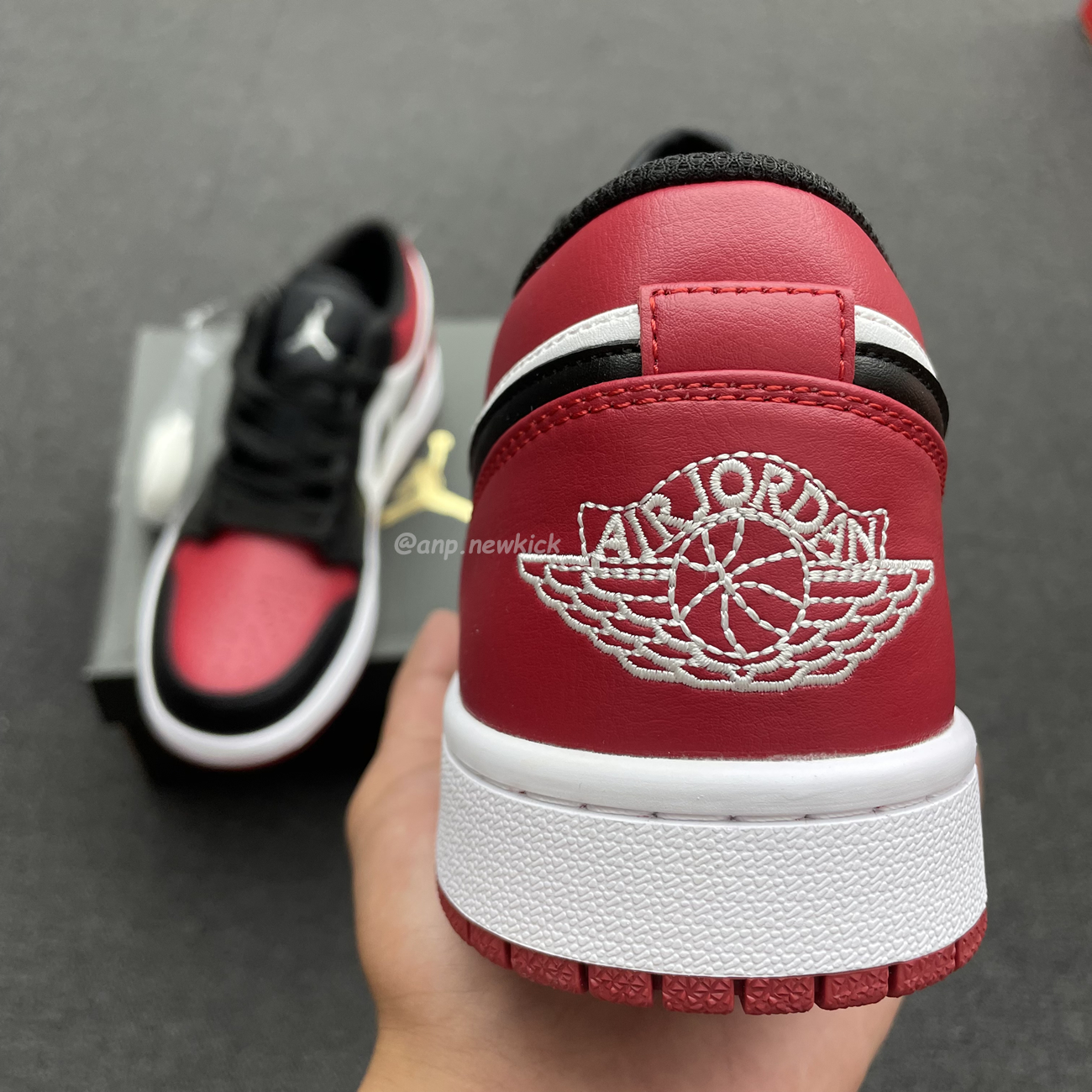 Air Jordan 1 Low Bred Toe 553558 612 (11) - newkick.vip