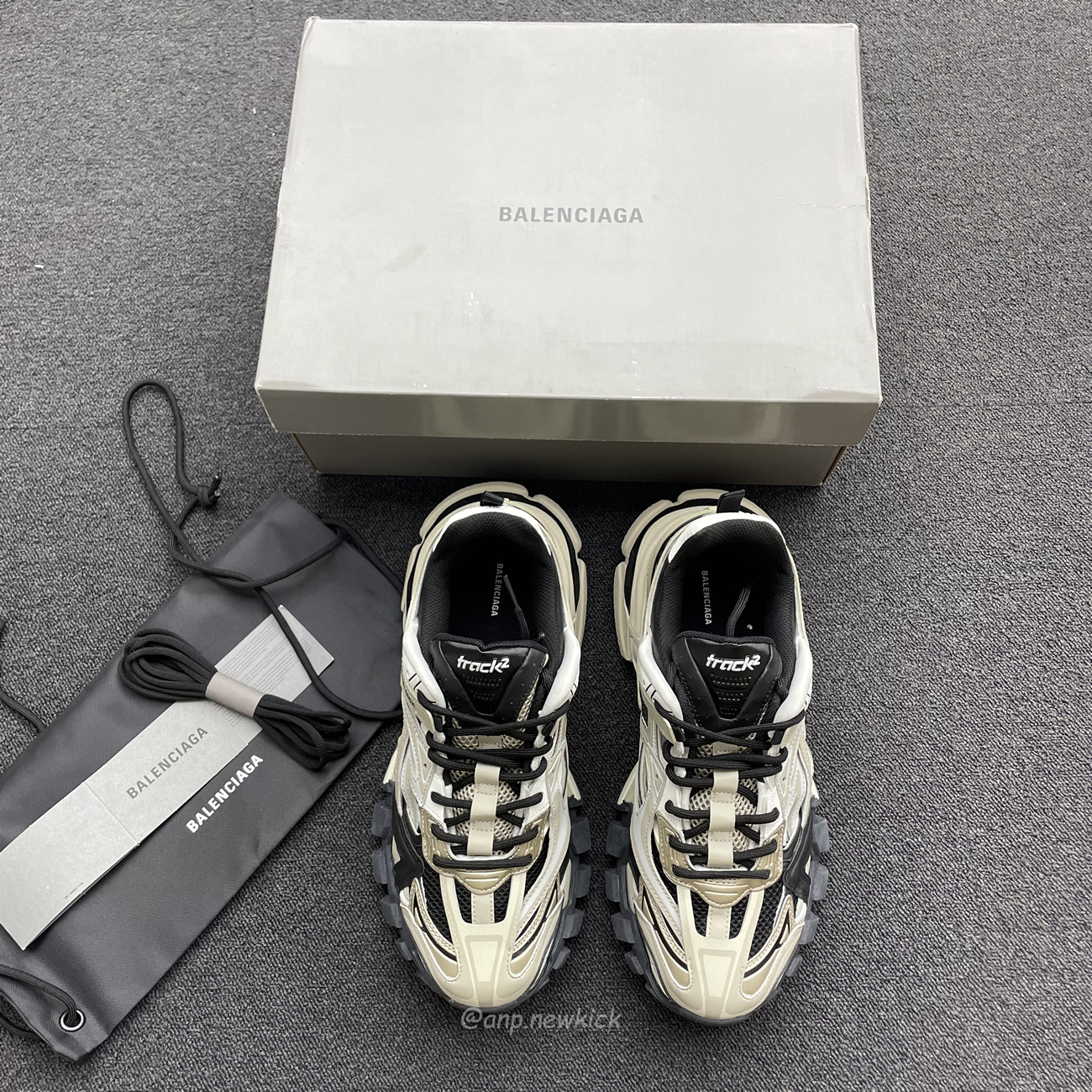 Balenciaga Track.2 Beige Black 568614w2gn38071 (10) - newkick.vip