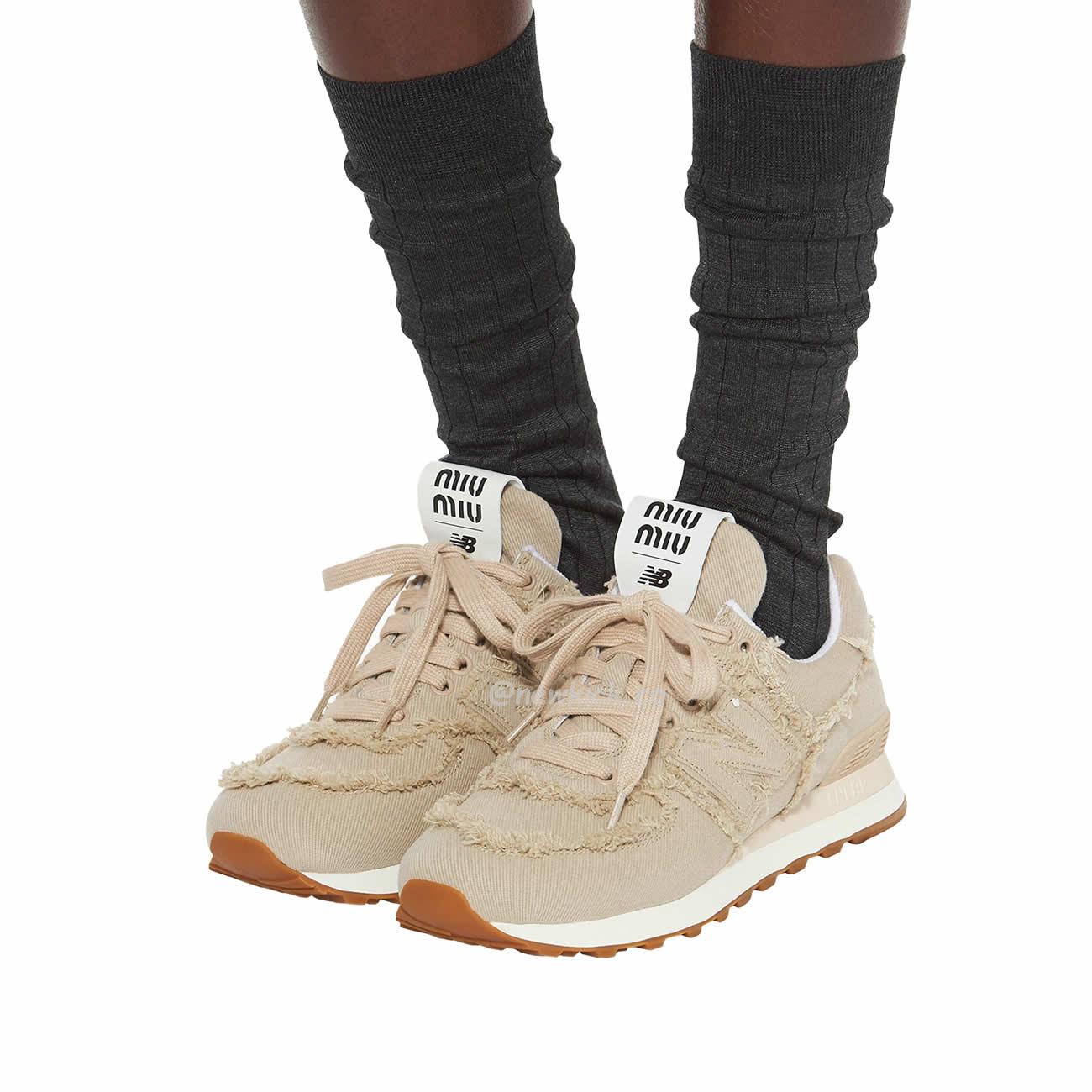 New Balance 574 Miu Miu Denim Colonial Beige (12) - newkick.vip