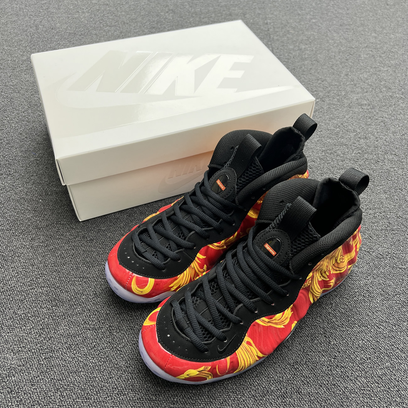 Nike Air Foamposite One Supreme Black Red 652792 001 600 (9) - newkick.vip