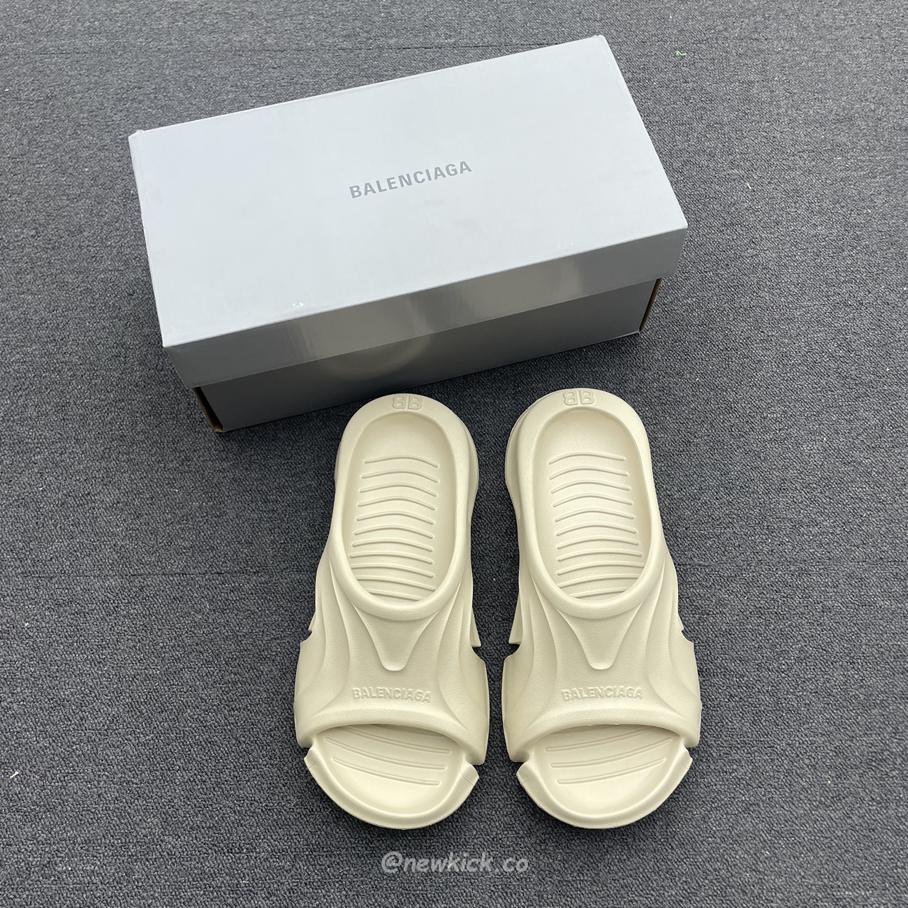 Balenciaga Mold Slide Sandal Black Beige 653874w3ce21000 (11) - newkick.vip