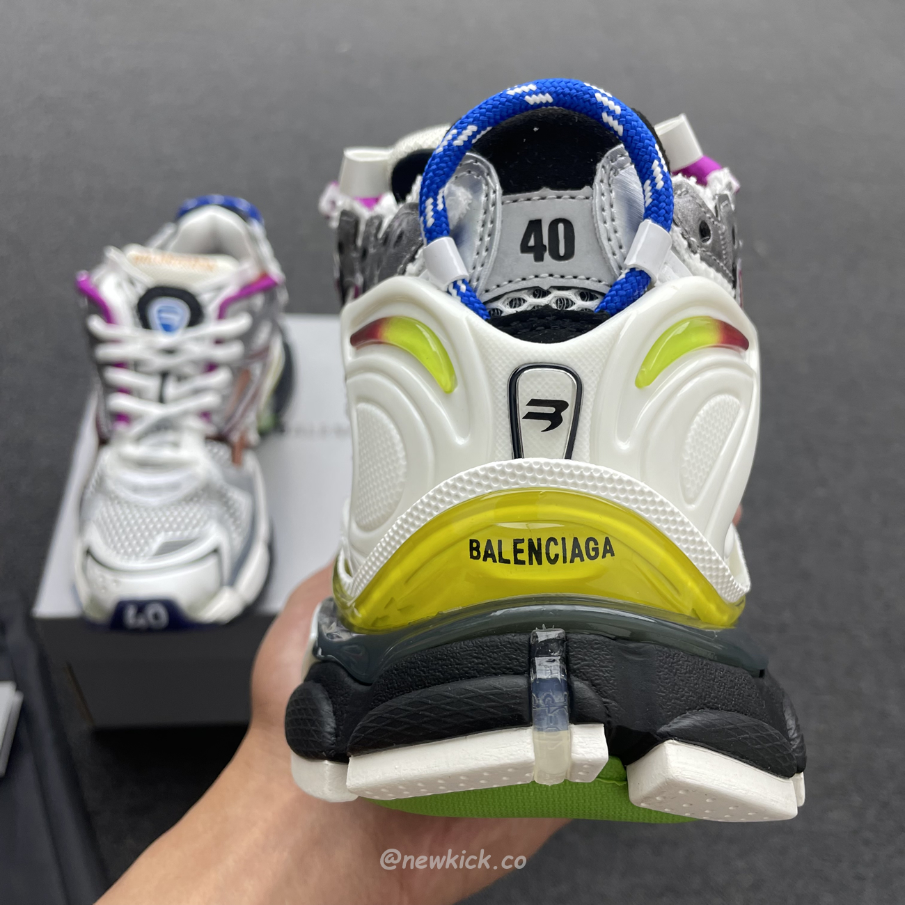 Balenciaga Runner Multicolor 677403w3rb68123 (13) - newkick.vip