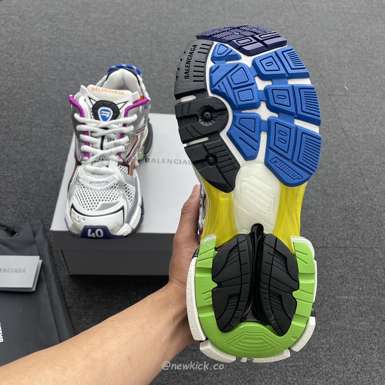 Balenciaga Runner Multicolor 677403w3rb68123 (8) - newkick.vip