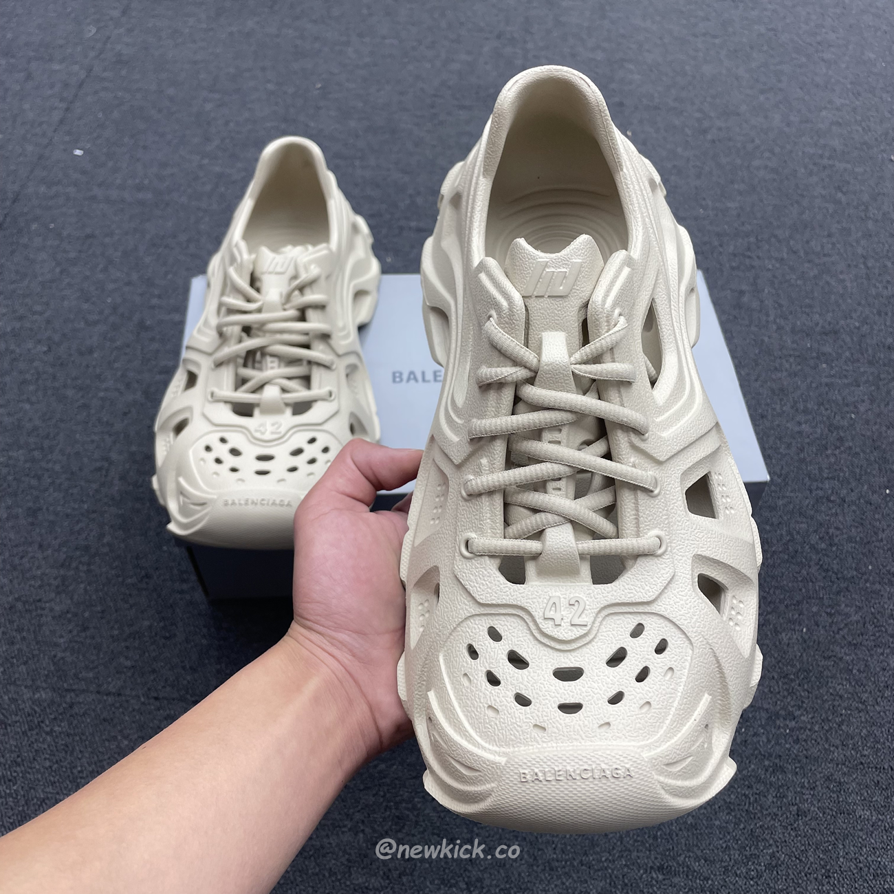 Balenciaga Hd Lace Up Black Beige (14) - newkick.vip