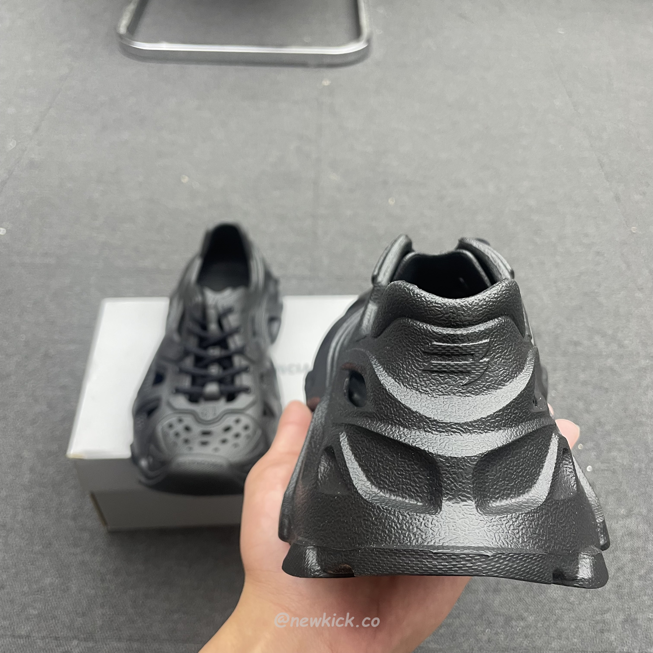 Balenciaga Hd Lace Up Black Beige (19) - newkick.vip