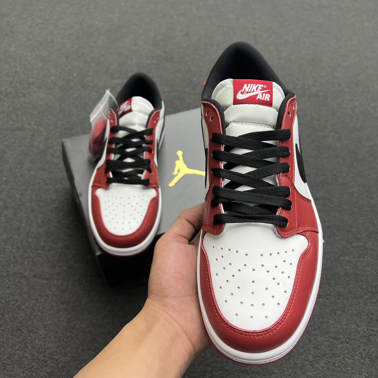 Jordan 1 Retro Low Chicago 2016 705329 600 (6) - newkick.vip