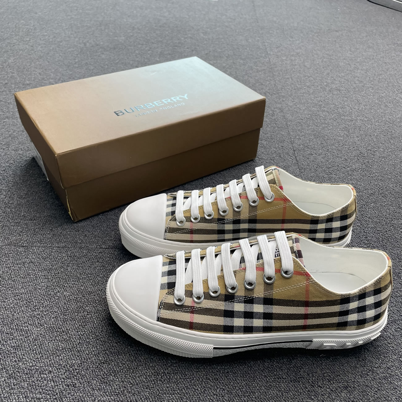 Burberry Vintage Check Cotton Sneakers Archive Beige White W 80505061 (10) - newkick.vip