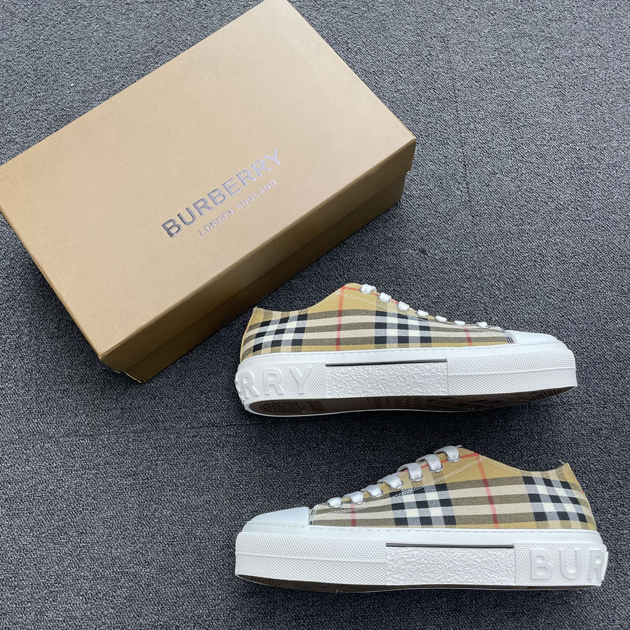 Burberry Vintage Check Cotton Sneakers Archive Beige White W 80505061 (7) - newkick.vip