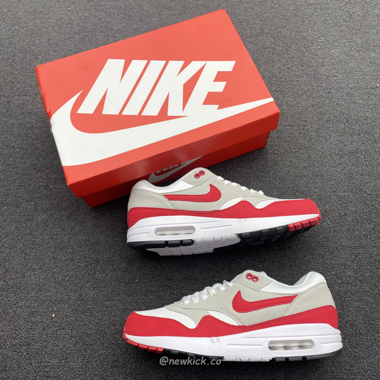 Nike Air Max 1 Anniversary Red 20172018 Restock Pair 908375 103(6) - newkick.vip