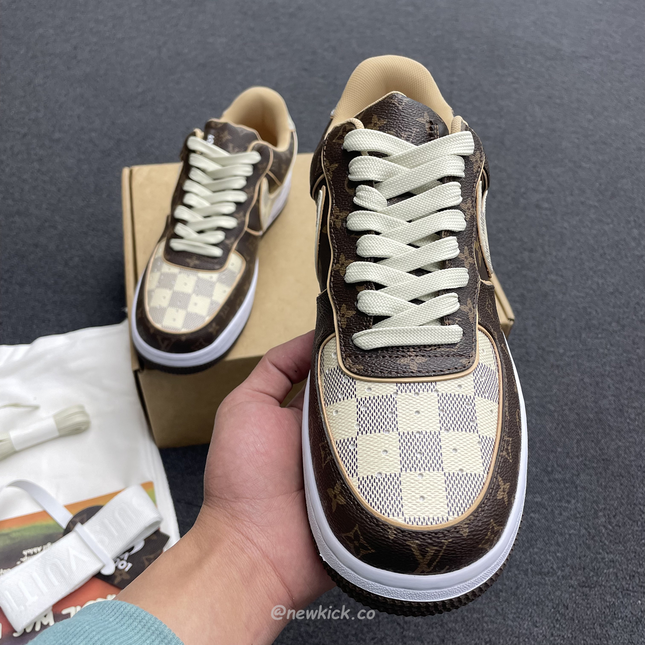 Nike Air Force 1 Low Louis Vuitton Monogram Brown Damier Azur (13) - newkick.vip