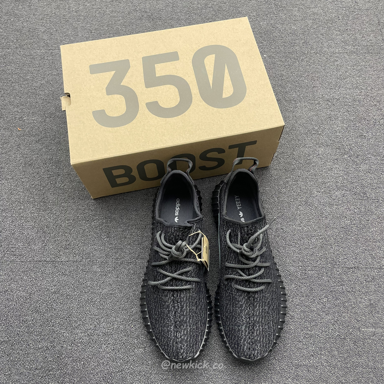 Adidas Yeezy Boost 350 Pirate Black Aq2659 (8) - newkick.vip