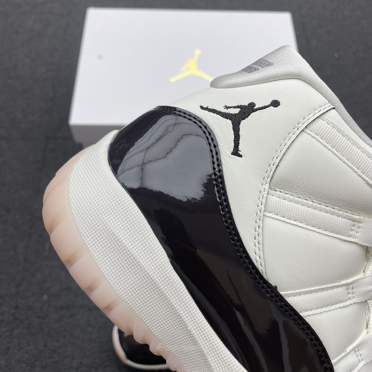 Air Jordan 11 Retro Neapolitan Ar0715 101 (8) - newkick.vip