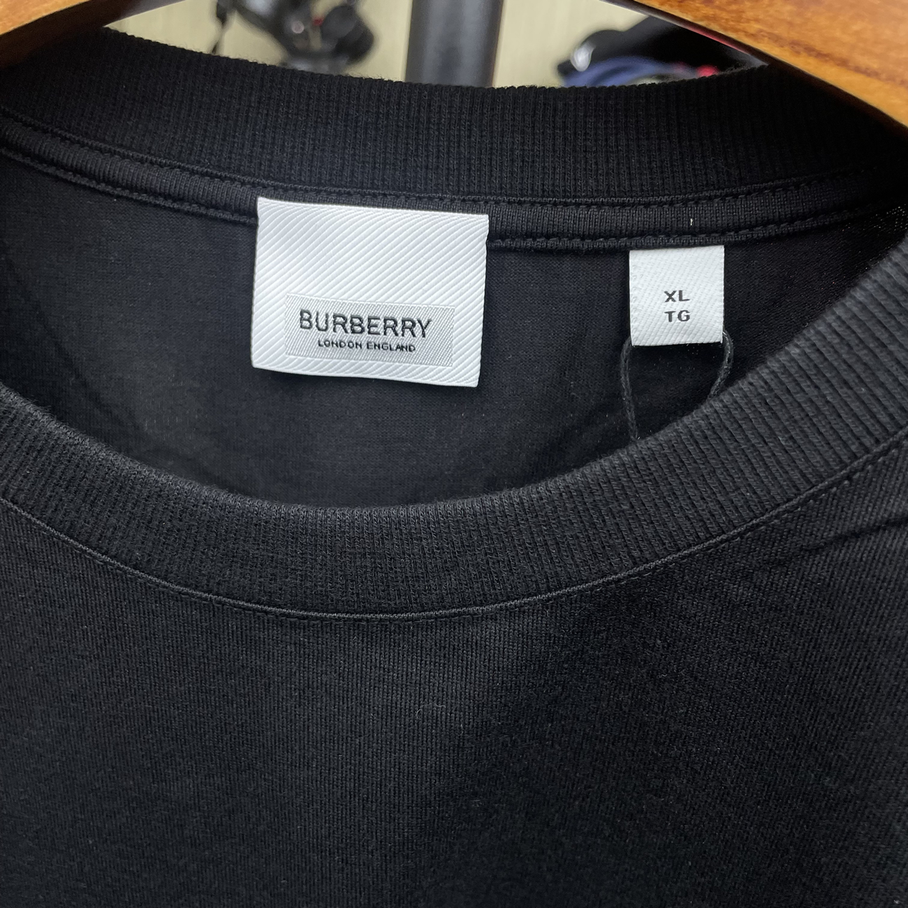 Burberry Logo Print Cotton Oversized T Shirt Black Blue White Aw22 (6) - newkick.vip