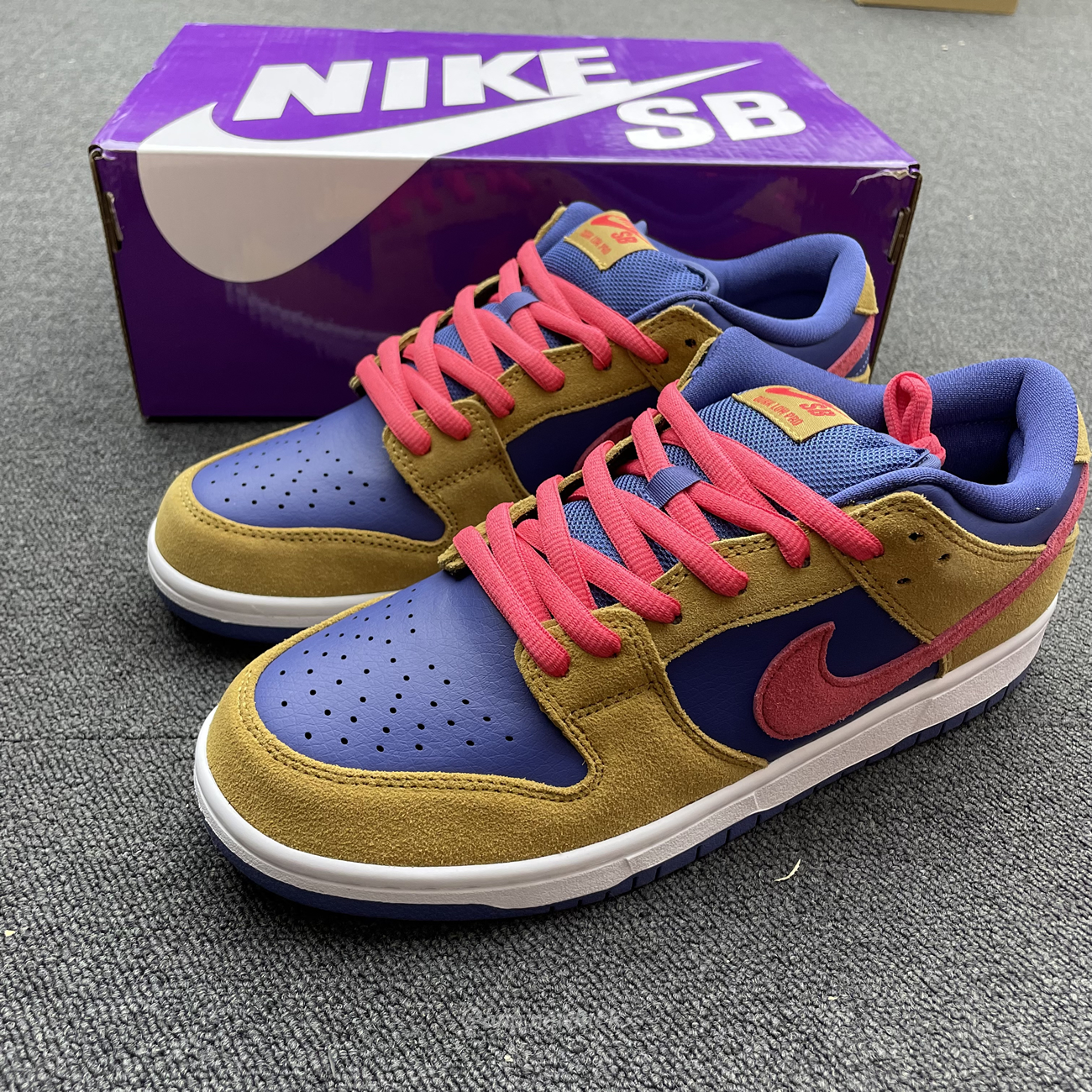 Nike Sb Dunk Low Reverse Papa Bear Bq6817 700 (8) - newkick.vip