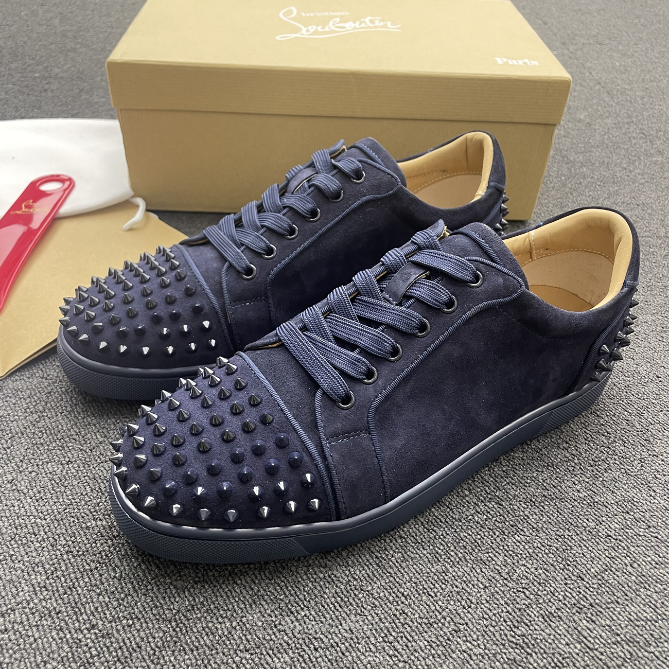 Christian Louboutin Rivet Shoe Blue Suede Calf (9) - newkick.vip