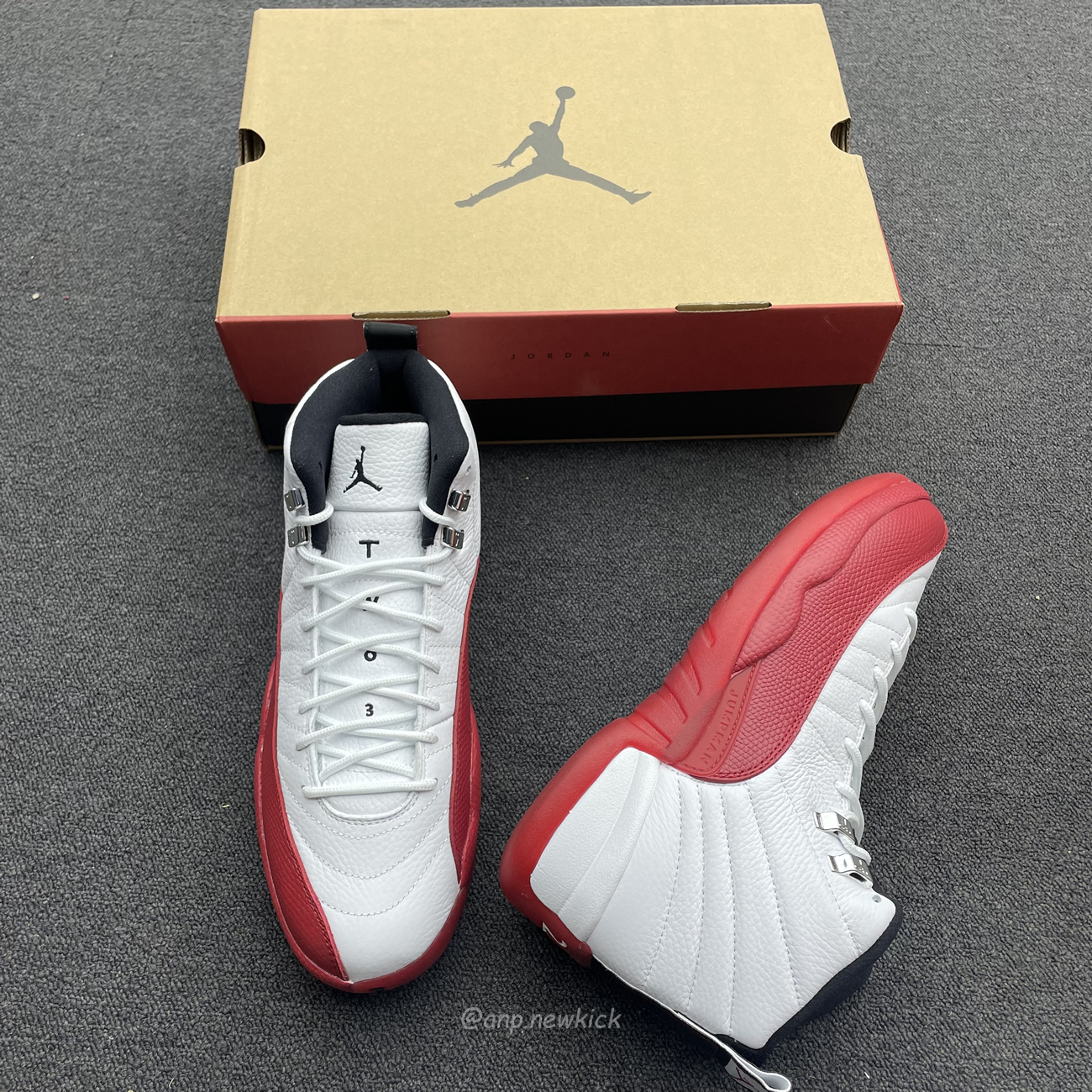 Air Jordan 12 Cherry Ct8013 116 (9) - newkick.vip