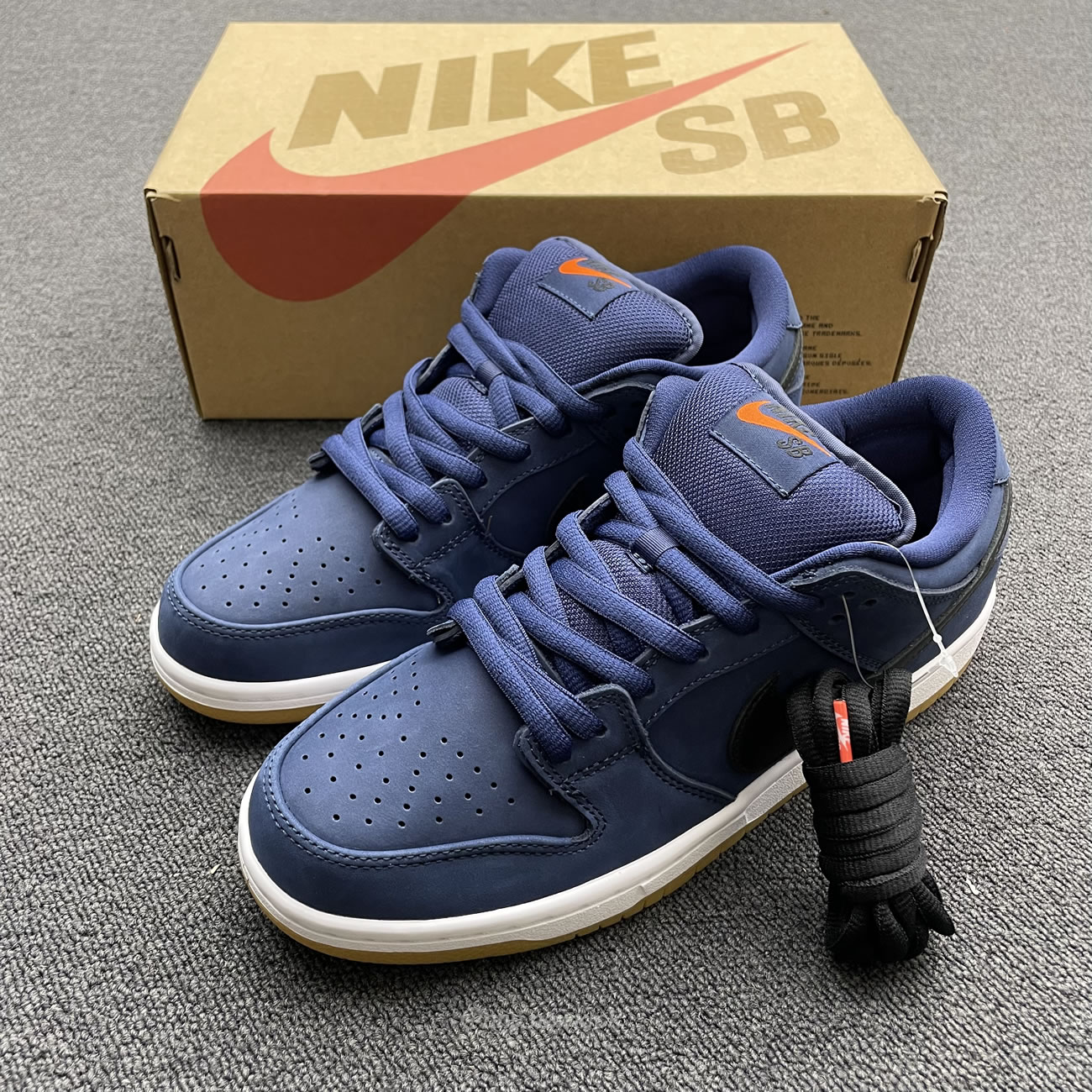 Nike Sb Dunk Low Navy Black Gum Cw7463 401 (9) - newkick.vip