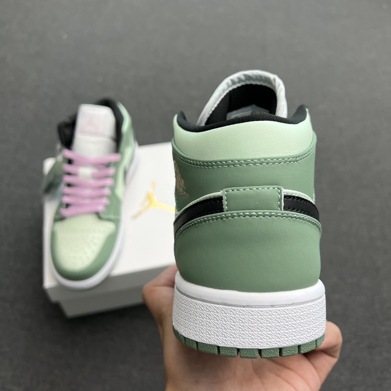 Air Jordan 1 Mid Dutch Green W Cz0774 300 (2) - newkick.vip