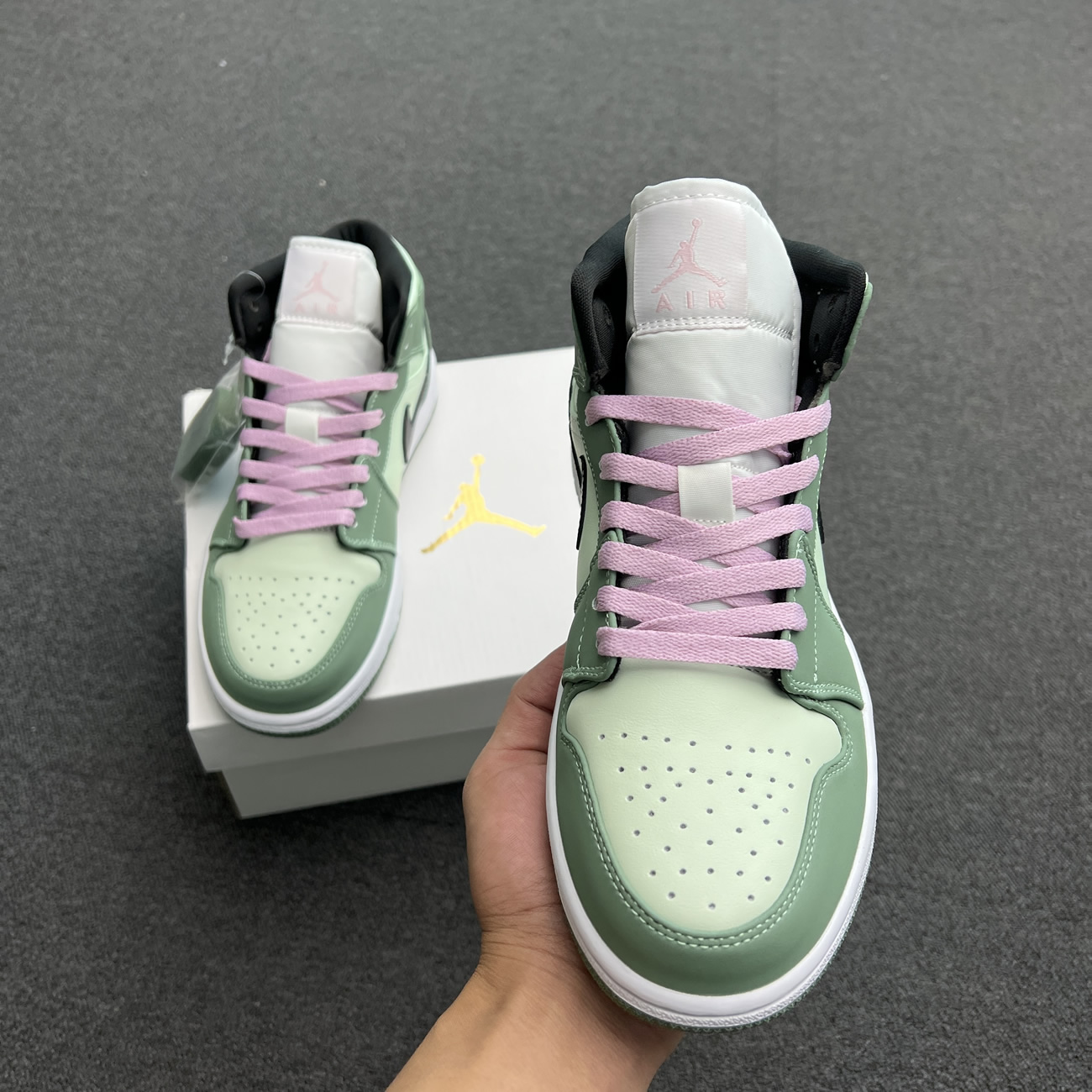 Air Jordan 1 Mid Dutch Green W Cz0774 300 (6) - newkick.vip