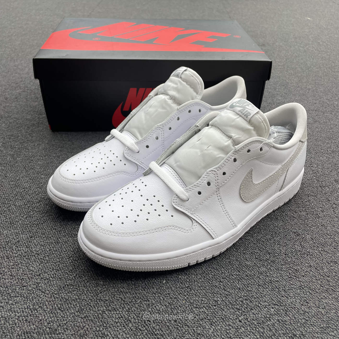 Air Jordan 1 Low Og Neutral Grey Cz0790 100 (2) - newkick.vip