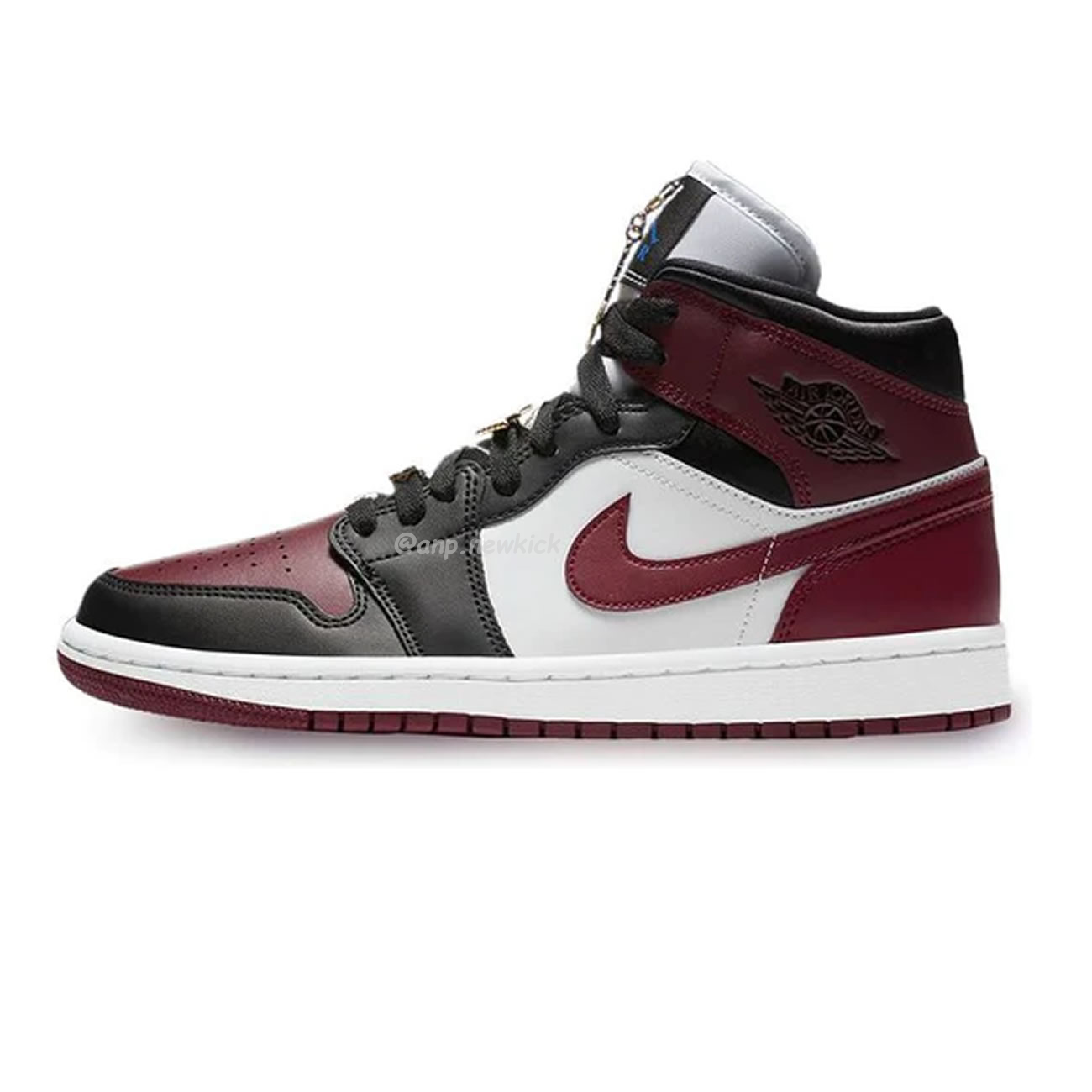 Air Jordan 1 Mid Se Black Dark Beetroot Womens Cz4385 016 (1) - newkick.vip