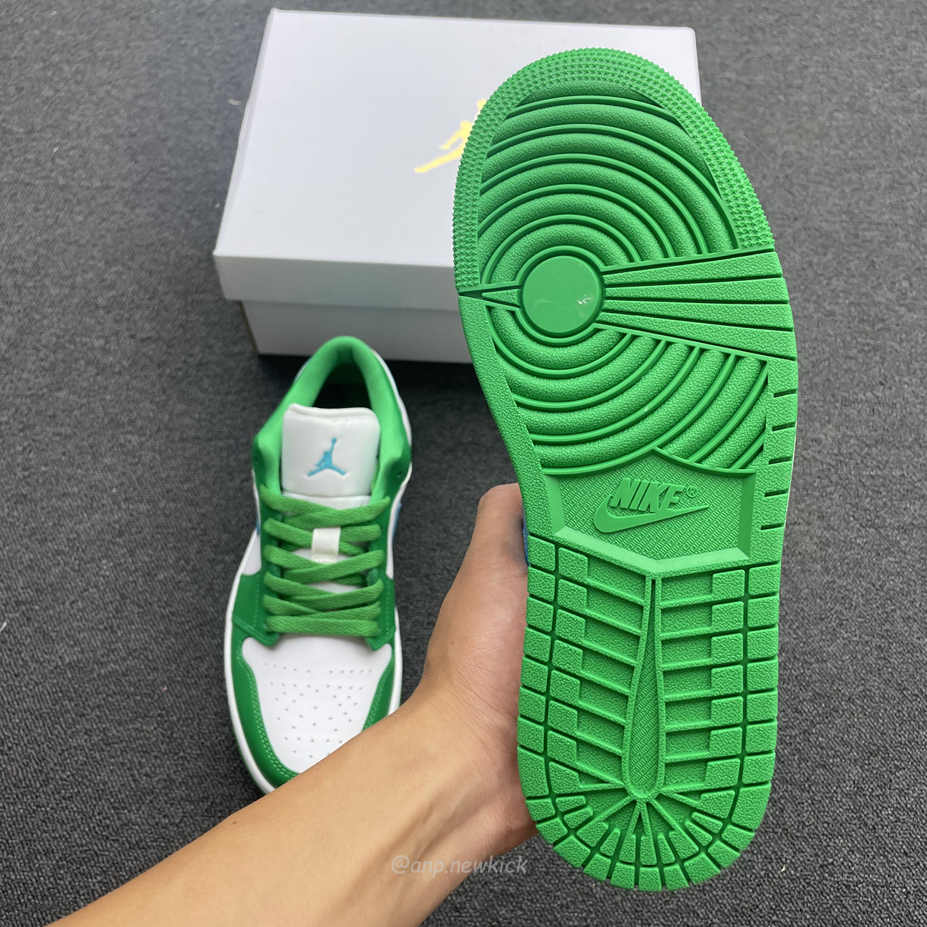 Air Jordan 1 Low Lucky Green Aquatone Dc0774 304 (10) - newkick.vip